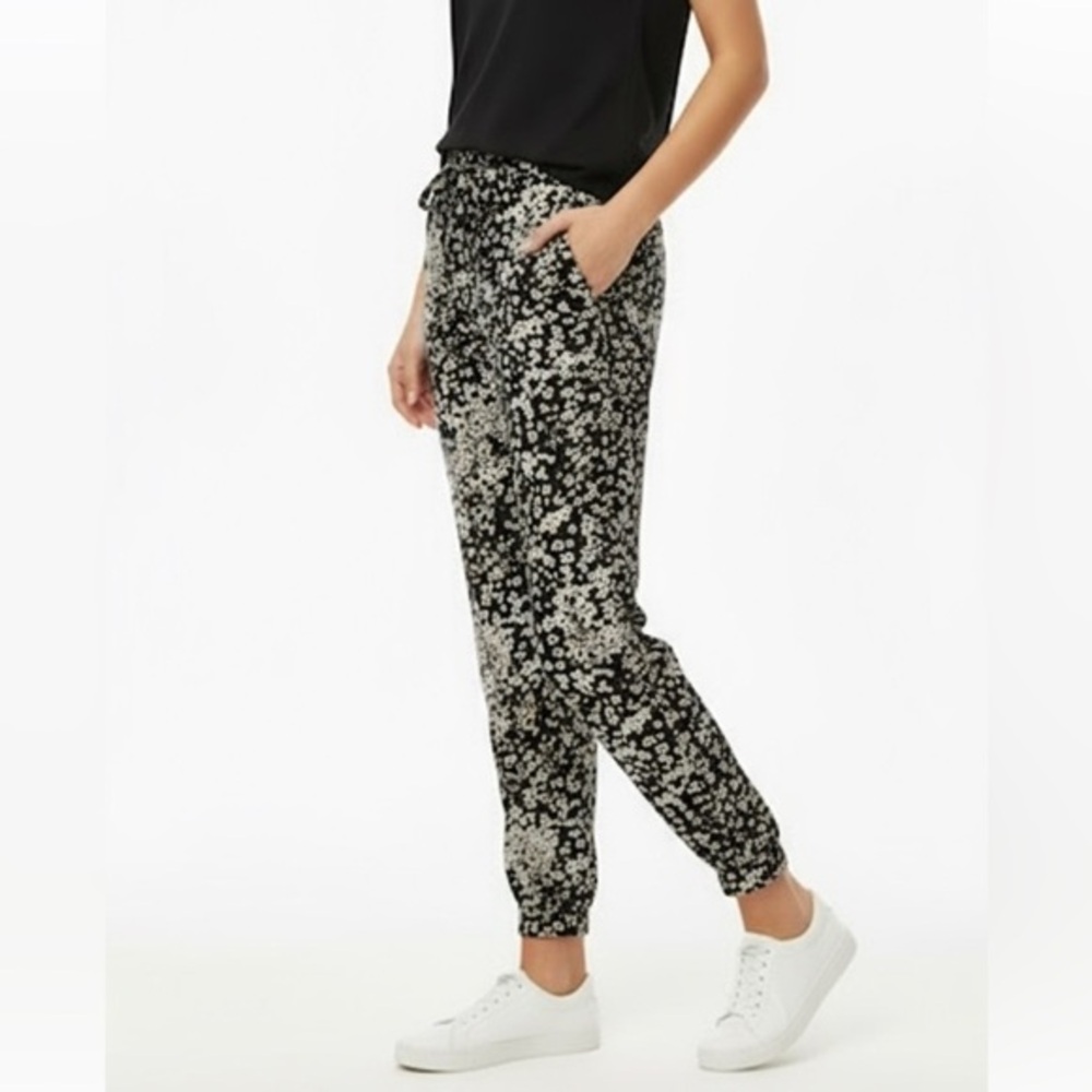 Garage Black Floral Jogger Pants XS
